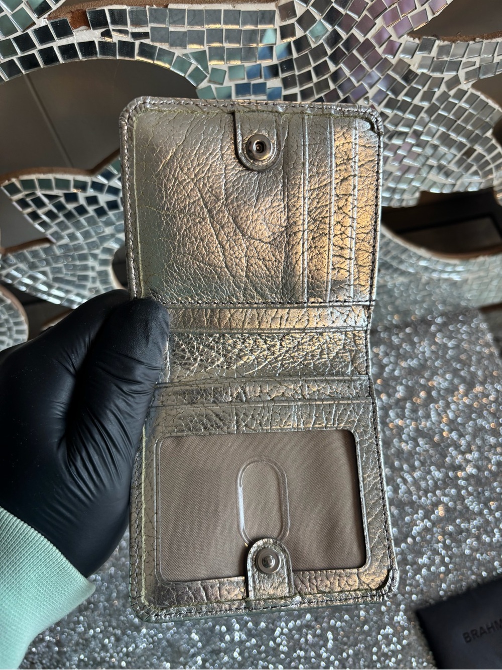 ⭐️Brahmin Jane Silver Duchess Wallet - Picture 9 of 9